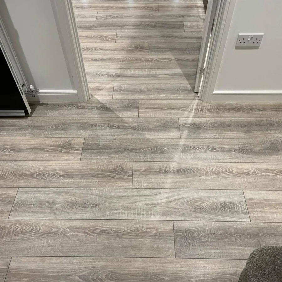 Ashen:silsden grey Oak laminate Ashen:silsden Grey Oak Laminate
