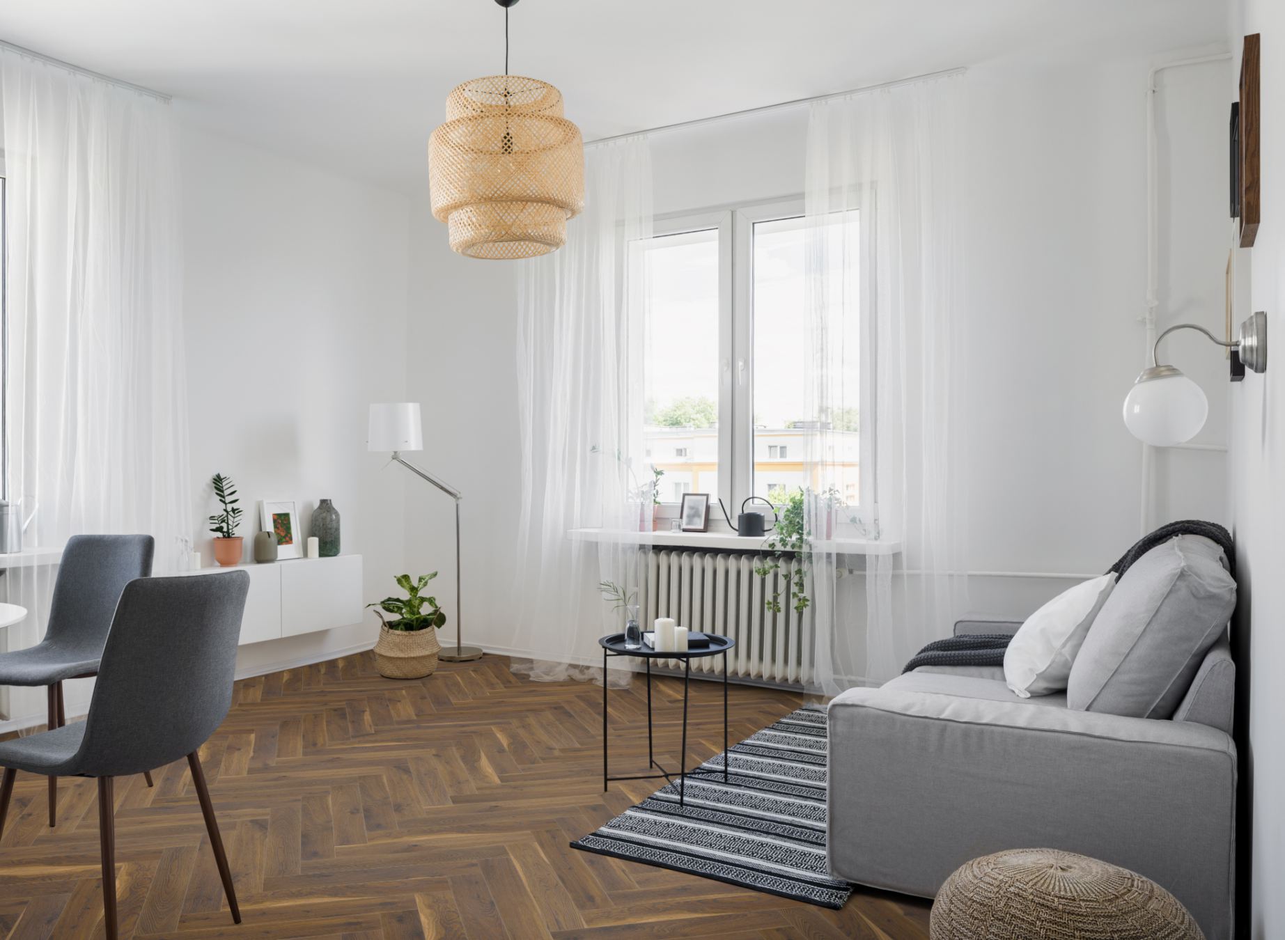 img_L27J-HCOF-JOINT_Coffee_Oak_Herringbone_Lifestyle1_ Img L27j Hcof Joint Coffee Oak Herringbone Lifestyle1