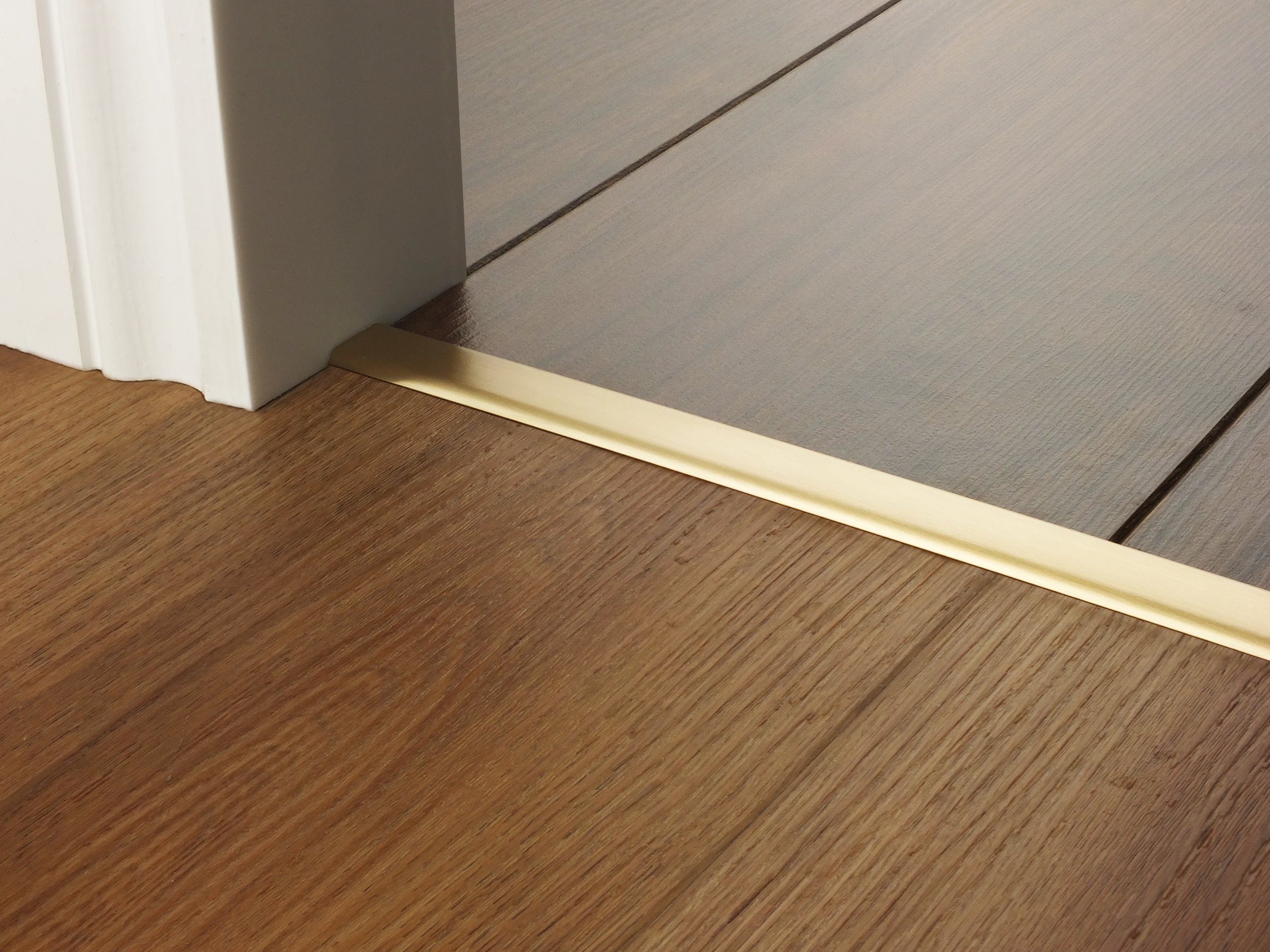 door_bar_floating_cover1_satin_brass stair rods Door Bar Floating Cover1 Satin Brass Stair Rods